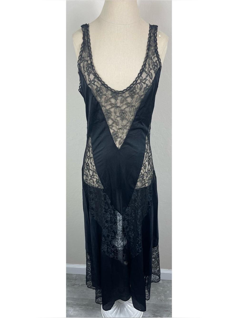 Frederick’s of Hollywood 70s Silky Nylon Black Sheer Lace Maxi Gown Slip